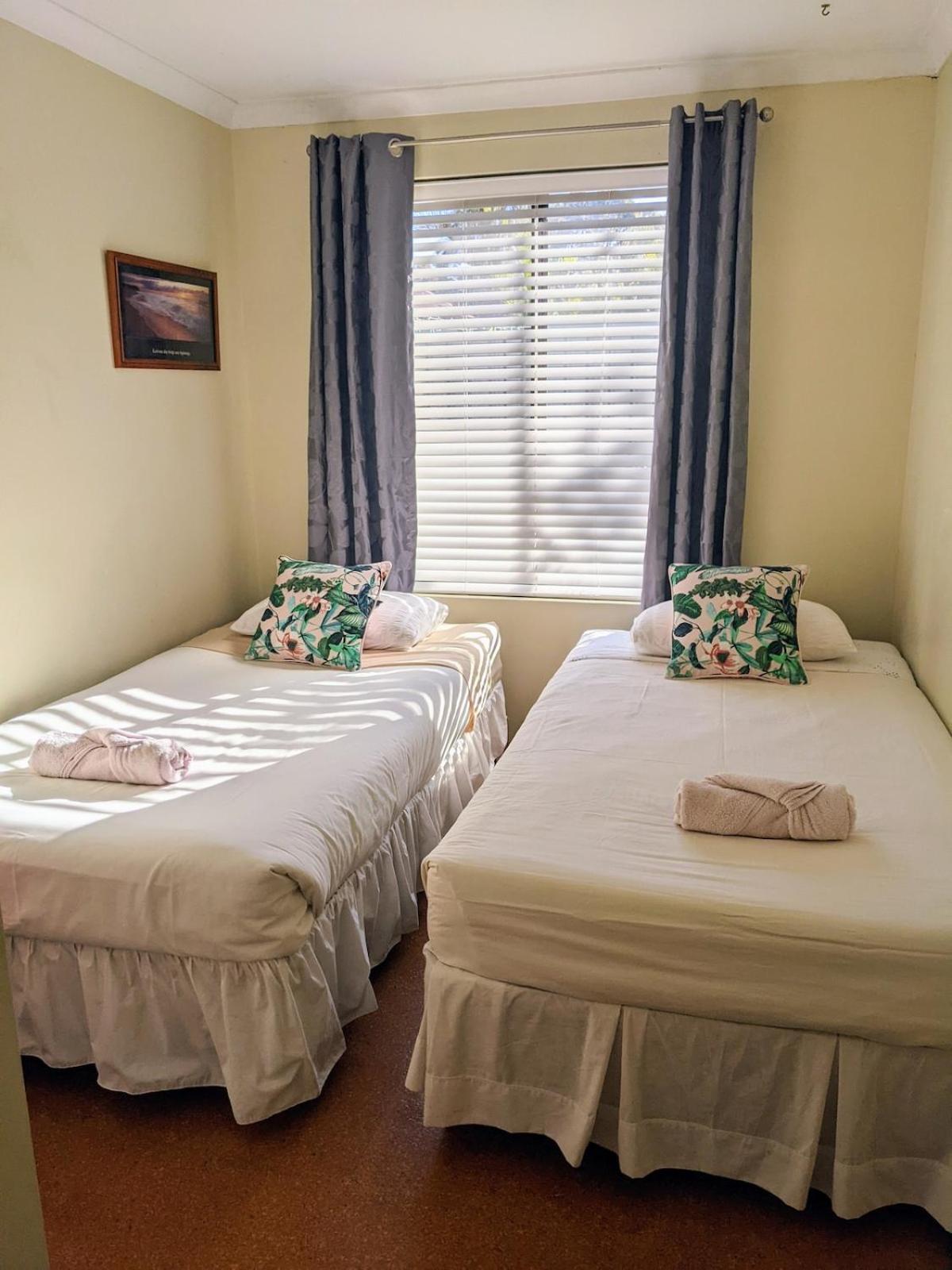 דירות דנסבורו Acacia Retreat מראה חיצוני תמונה